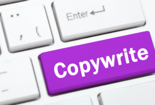 Teclado com destaque para copywriting persuasivo aplicado ao empreendedorismo online.