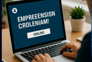 Livro sobre empreendedorismo online em uma mesa com laptop e planta, representando negócios digitais.