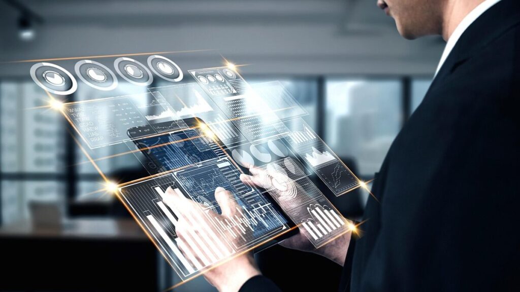 Homem de terno interagindo com uma tela digital futurista que exibe gráficos financeiros, ícones de redes sociais e conexões de dados em alta velocidade.