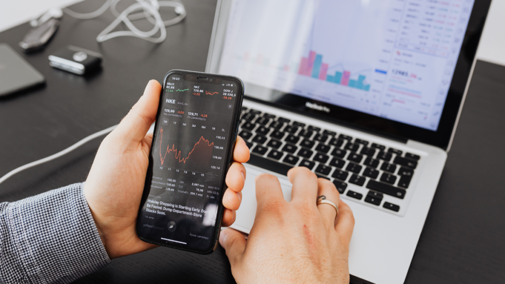 Gráfico de tráfego pago representando estratégias de marketing digital aplicadas ao empreendedorismo online.