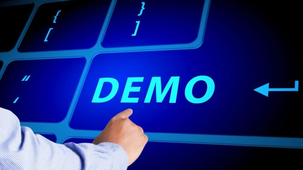 Crie a versão demo com foco comercial